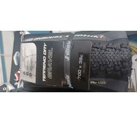 VITTORIA TERRENO DRY 38 mm TUBELESS GRAVEL 11A00070