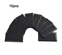 Vivere sostenibile reso semplice con un set di dieci pannelli policristallini