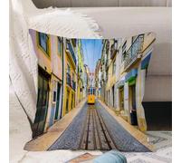 VJIZLOQB Fodera per Cuscino Decorativa Copricuscini,Federe Cuscini Divano, Decorazioni di Natale per Casa, Giardino,Lisbona, Portogallo, strade del centro storico e tram.,40x40cm