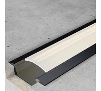 VoltShine Profilo in alluminio nero laccato da 2 metri, ideale per decorazioni moderne e supporti. La sua finitura unisce resistenza ed eleganza, donando un tocco distintivo a qualsiasi ambiente.