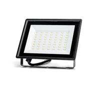 VoltShine Proiettore LED nero 50 W pressofusione, ideale per illuminare spazi esterni con efficienza e stile. Il suo design robusto garantisce durata e prestazioni elevate.