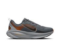 VOMERO 18 Nike