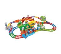 VTech Vroom Vroom Go - Avventure in Treno, Pista Trenino Elettrico con Ostacoli, Inclusa Locomotiva Motorizzata e Vagoni, 6 Zone Magiche, Lingua Italiana, Batterie Incluse, 1-5 Anni