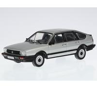VW Passat B2 Fließheck 5-porte 1985 argento modello di auto CLC425N IXO 1:43