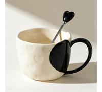 Vyloky Romantic Love Heart Couple Mugs Set - 350 ml con spoons | Ceramic Coffee Tea Cups, Side & Handle Heart Design, Matching Pair, Microwave Safe, Home & Office, Regalo di San Valentino (nero)