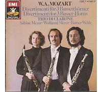 W.A. Mozart: Divertimenti. Trio Di Clarone