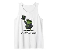 We Code At Dawn Frog Funny Frog Meme Sviluppatore di Programmazione Canotta