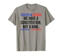 We Have a Constitution Not a King Protest No Kings Resist US Maglietta