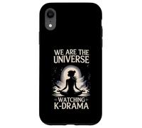We Universe Watching K-Drama Meditating Fan Custodia per iPhone XR