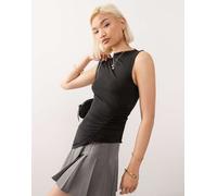 Weekday - Top asimmetrico nero con arricciatura laterale L