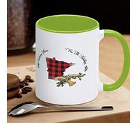 Welcome Home for The Holidays Minnesota Tazza da caffè Buffalo Plaid Christmas Bell Holly Tazza da caffè divertente novità Tazza da tè Tazze in ceramica con grande manico a C per caffè, tè, cereali acqua per ufficio cucina