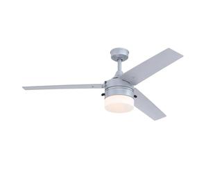 Westinghouse Lighting 7316540 - Moderno ventilatore da soffitto per esterni/interni Riverton in tinta argento da 132 cm, lampada con vetro smerigliato opale