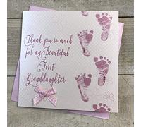WHITE COTTON CARDS Benvenuti alla mia prima nipote carta del bambino fatto a mano - Impronte rosa WB301-MY