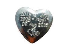 William Sturt Fine Pewter Gettone a forma di cuore personalizzato, anniversario di latta, 10 anni, dieci anni, data e anni personalizzati