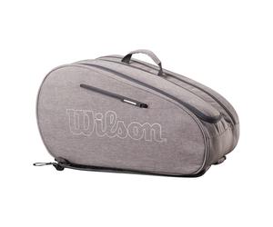 Wilson Questa borsa da padel presenta un design semplice e offre spazio in abbondanza per tutte le tue attrezzature da padel. Dei due scomparti principali, uno è rivestito con Thermofoil per protegger