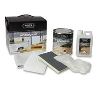 WOCA Kit olio per piano di lavoro (naturale) Tutto ciò di cui hai bisogno per la manutenzione del piano di lavoro della cucina o dei mobili. Questo olio danese per legno evidenzia l'aspetto naturale