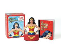 WONDER WOMAN TALKING FIGURE & ILLUS BOOK KIT