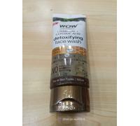 WOW Skin Science Wow Activated Charcoal + lavaggio viso disintossicante 100...