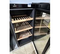 Liebherr Cantina vino a libera installazione WPbl 4601 con porta in vetro e telaio nero da 60 cm