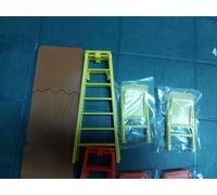 WWE TLC PLAYSET VARI COLORI ( 2 SEDIE,1 TAVOLO,1 SCALA) GRIGIO,GIAL,ARANCIO,NERO