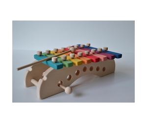 Xilofono interamente in legno con bastoncini da percussione. Adatto dal primo anno di vita 19x29xh9 cm trattati con colori all'acqua testati per alimenti in legno lavorato a mano in Italia multicolor