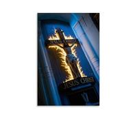 XMHMYHZJ Poster cristiano con croce illuminata davanti a una porta in legno con fiamme, decorazione artistica da parete moderna da appendere, 50 x 75 cm