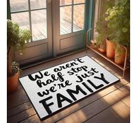 XYBH Tappeto autunnale per esterni per porta d'ingresso, con scritta "We Aren'T Half Stop, We'Re Just Family", divertente decorazione per patio e scrivania da uomo (40 x 60 cm)