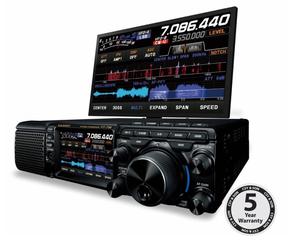 Yaesu FT-710 AESS CON SP40 ricetrasmettitore SDR HF / 50 / MHZ 100W