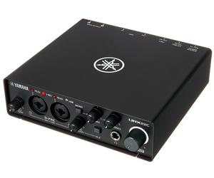 Yamaha URX22C