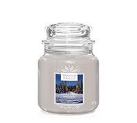 YANKEE CANDLE Candela Profumata in Giara Media, In Baita a Lume di Candela, Collezione Natale in Montagna, Durata Fino a 75 ore