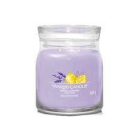 YANKEE CANDLE Candela profumata firmata, Candela in barattolo medio alla lavanda al limone con doppio stoppino, Candela in miscela di cera di soia, Regalo perfetto per le donne 1630004E
