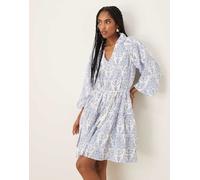 YAS - Vestito corto bohémien con maniche a sbuffo e allacciatura in vita blu e bianco con stampa astratta 12