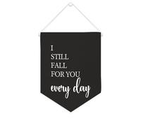 Yelolyio Bandiera da parete in tela con citazione ispiratrice I still Fall for You Every Day Wall Art Hanging Banner Home Office Decor 25,4 x 30,5 cm Banner su tela Regali di inaugurazione della casa