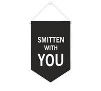 Yelolyio Bandiera da parete in tela con citazione ispiratrice Smitten with You Wall Art Hanging Banner Home Office Decor 25 x 38 cm tela banner regali di inaugurazione della casa