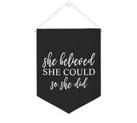 Yelolyio Striscione da parete in tela con citazione ispiratrice con scritta in lingua inglese "She Believed She Could So She Did", decorazione per casa e ufficio, 30,5 x 40,6 cm, regalo per