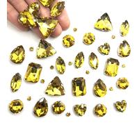Yixinly 236 Pezzi Strass da Cucire, Pietre da Cucire, Strass di Vetro Cuciti a Forme Miste Cristalli Decorativi da Cucire, Applicabile a Gioielli Artigianato Vestiti Scarpe Abbigliamento (Oro)