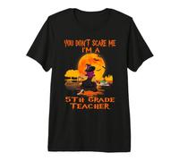 You Don't Spaventare Me I'm A 5th Grade Teacher Witch Halloween Maglietta Premium