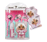 Yummiland Lip Gloss Doll - Mystery Chase - Include Kit di Lucidalabbra Fai da te, Età 4+
