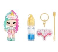 Yummiland Lip Gloss Doll: Mystery Color Change - Phoebe Frappe: Include 1 Bambola, Lucidalabbra fai da te + Portachiavi rimovibile, Gioco cosmetico. Collezionabile. Età 4+