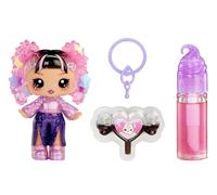 Yummiland Lip Gloss Doll: Sour Sweeties - Astrid Stars - Include 1 Bambola, Lucidalabbra fai da te + Portachiavi rimovibile, Gioco cosmetico. Collezionabile. Età 4+
