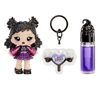 Yummiland Lip Gloss Doll: Sour Sweeties - Blake Licorice - Include 1 Bambola, Lucidalabbra fai da te + Portachiavi rimovibile, Gioco cosmetico. Collezionabile. Età 4+