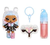 Yummiland Lip Gloss Doll: Sour Sweeties - Gabi Gummybear - Include 1 Bambola, Lucidalabbra fai da te + Portachiavi rimovibile, Gioco cosmetico. Collezionabile. Età 4+