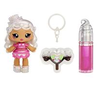 Yummiland Lip Gloss Doll: Sour Sweeties - Misty Cakes - Include 1 Bambola, Lucidalabbra fai da te + Portachiavi rimovibile, Gioco cosmetico. Collezionabile. Età 4+