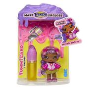 Yummiland x PEEPS Lip Gloss Doll - Michelle Mallows - Include 1 Bambola, Lucidalabbra Profumato fai-da-te, Abiti Rimovibili e Portachiavi, età 4+