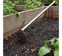 Zappa da giardino in metallo con manico lungo e rinforzato, attrezzo portatile.