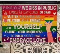 zerbino ingresso casa LGBT In Questa Casa Ci Baciamo In Pubblico Zerbino