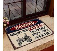 zerbino ingresso casa Zerbino per la porta del vecchio contadino scontroso e del trattore che avverte il contadino