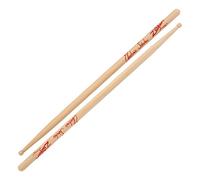 ZILDJIAN - ZASAS Antonio Sanchez Artist Series - Bacchette 5A extend, Hickory, punta a barilotto in legno, lunghezza 16,25″, diametro .550″, finitura naturale