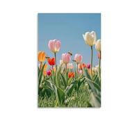ZLLJXFZZ Poster artistico da appendere con un prato sereno primaverile pieno di tulipani in fiore, api ronzanti e un cielo blu chiaro, decorazione artistica da appendere, 40 x 60 cm