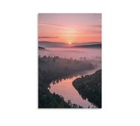ZLLJXFZZ Poster artistico da appendere con un'alba su una valle nebbiosa, con sfumature rosa e arancione che riflettono un fiume calmo, decorazione moderna da appendere, 40 x 60 cm